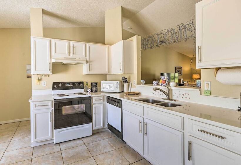 Bright Titusville Retreat W/ Lanai Wfh Friendly!