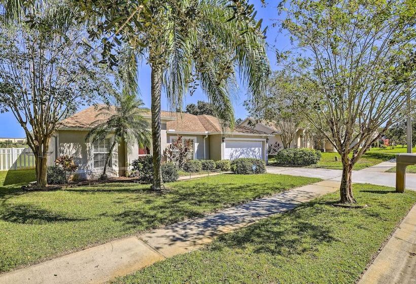 Bright Titusville Retreat W/ Lanai Wfh Friendly!