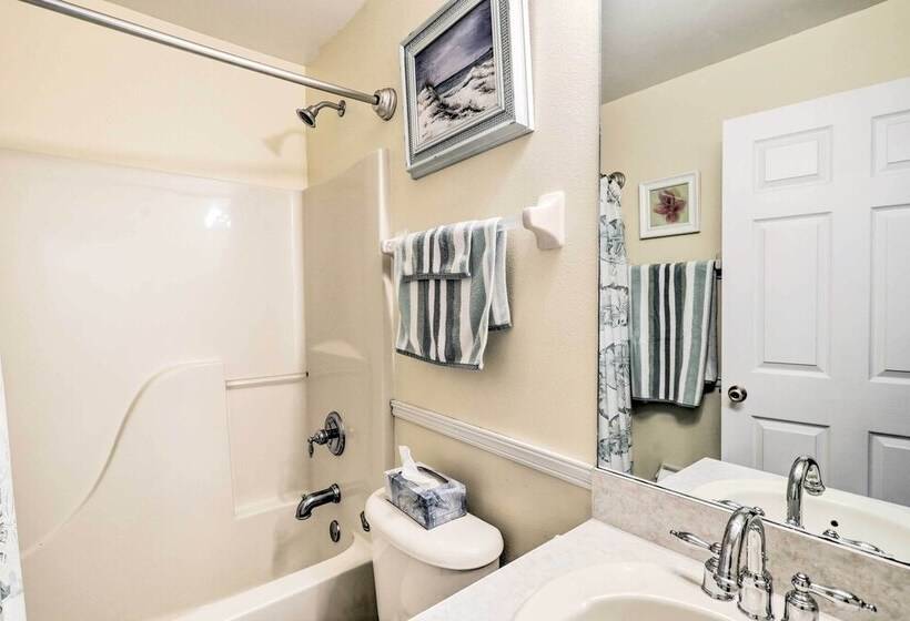 Bright Titusville Retreat W/ Lanai Wfh Friendly!