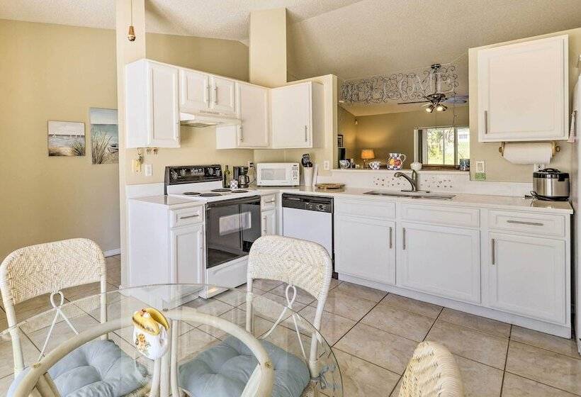Bright Titusville Retreat W/ Lanai Wfh Friendly!