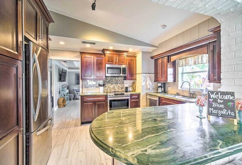 Bright Melbourne Beach Escape W/ Private Pool