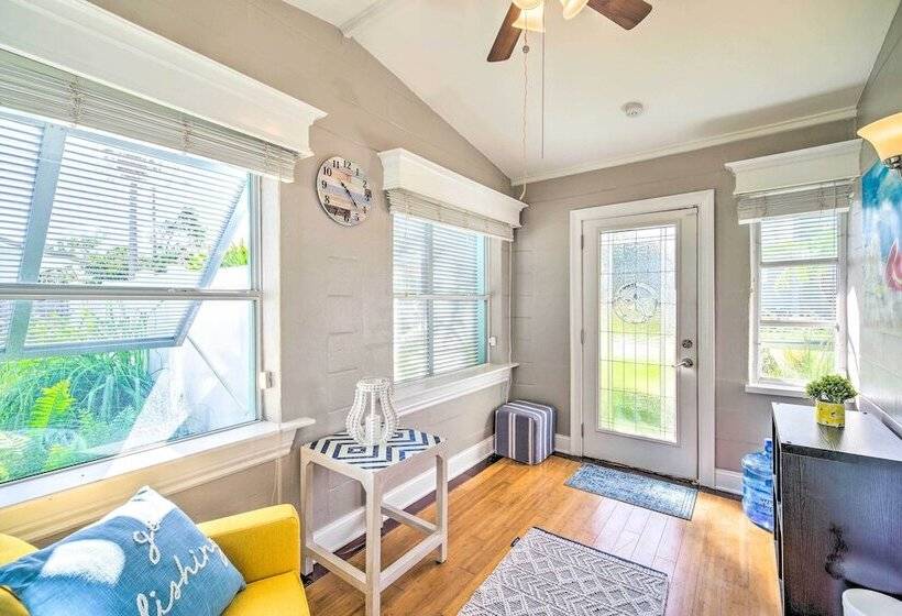 Bright Melbourne Beach Escape W/ Private Pool