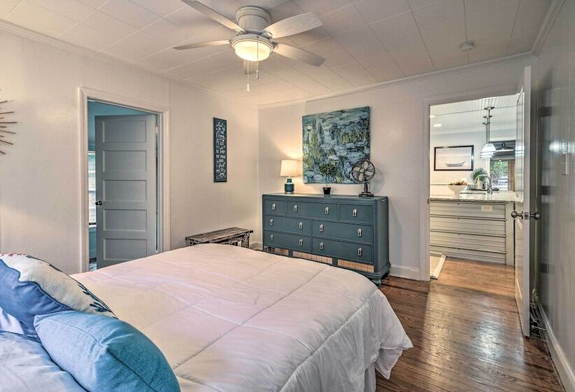 Bright & Sunny Home ~ 14 Mi To Myrtle Beach!