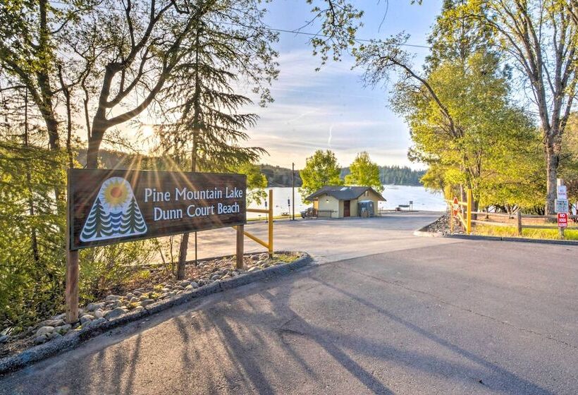 Calm Groveland Cabin Near Pine Mountain Lake!