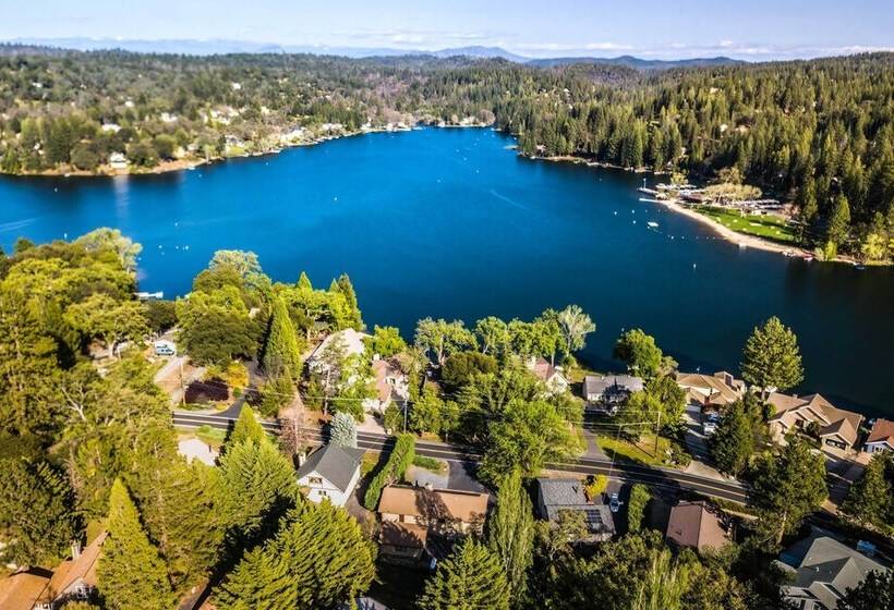 Calm Groveland Cabin Near Pine Mountain Lake!