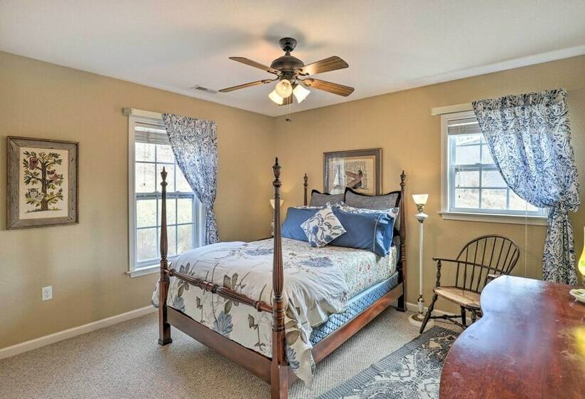 Charming Asheville Home, 8 Mi To Downtown!