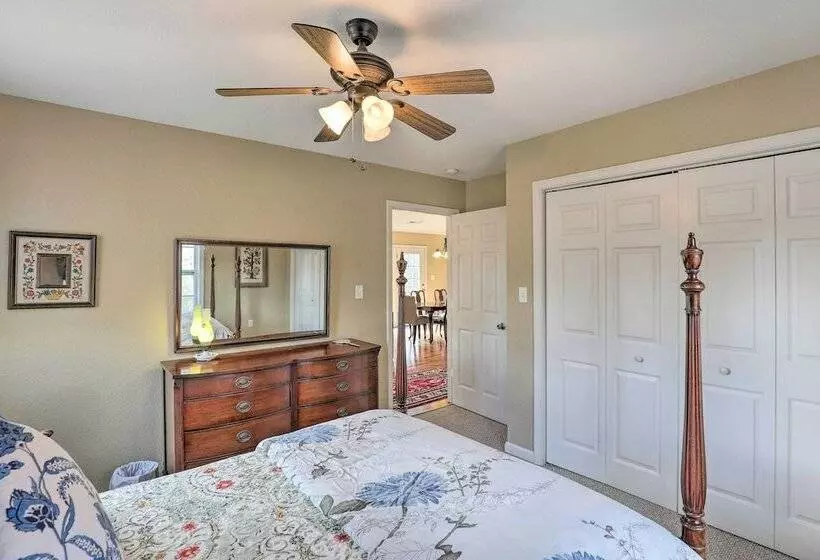Charming Asheville Home, 8 Mi To Downtown!
