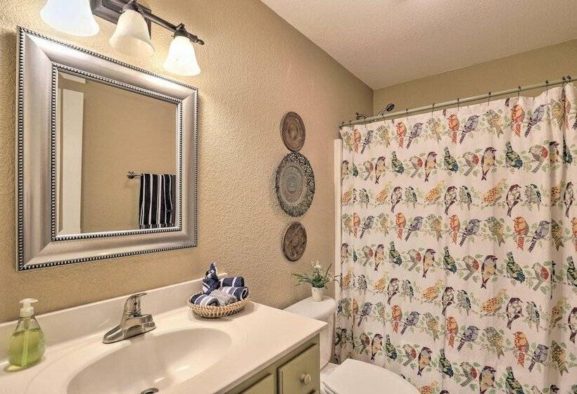 Charming Asheville Home, 8 Mi To Downtown!