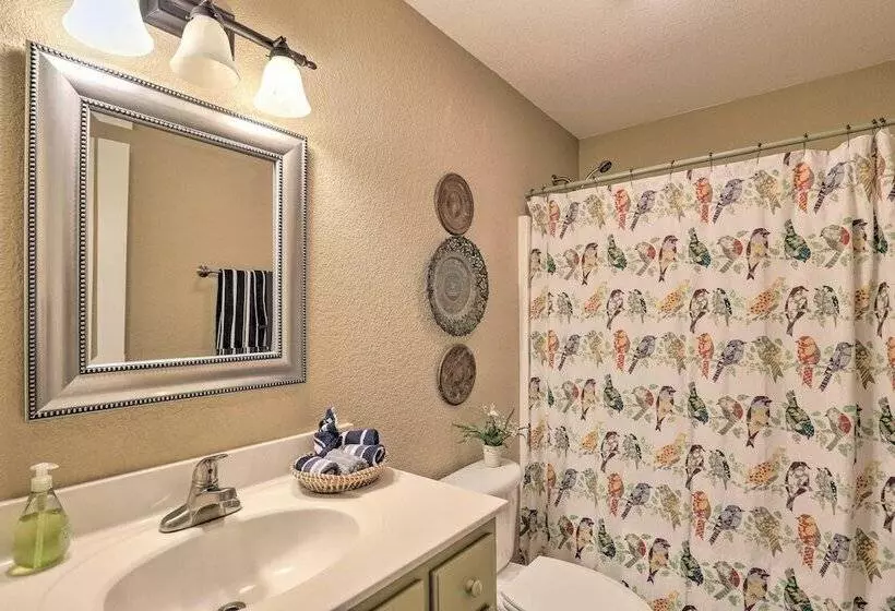Charming Asheville Home, 8 Mi To Downtown!