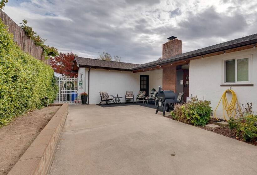 Game Room & Patio: Charming Jackson Retreat!