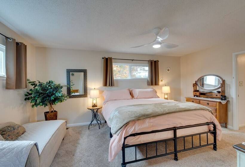 Game Room & Patio: Charming Jackson Retreat!