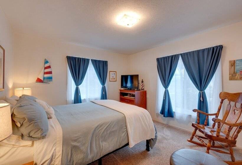 Game Room & Patio: Charming Jackson Retreat!