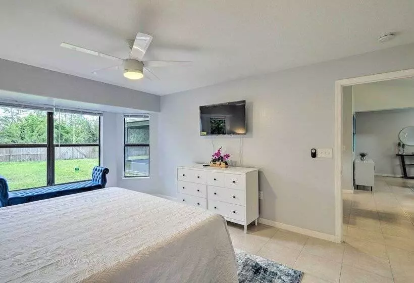 Charming Palm Bay Retreat W/ Spacious Yard!