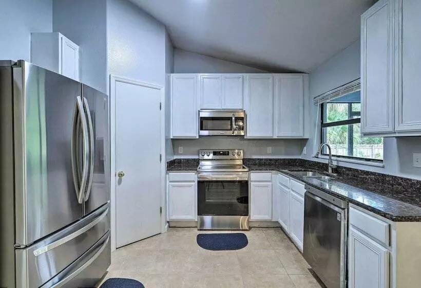 Charming Palm Bay Retreat W/ Spacious Yard!