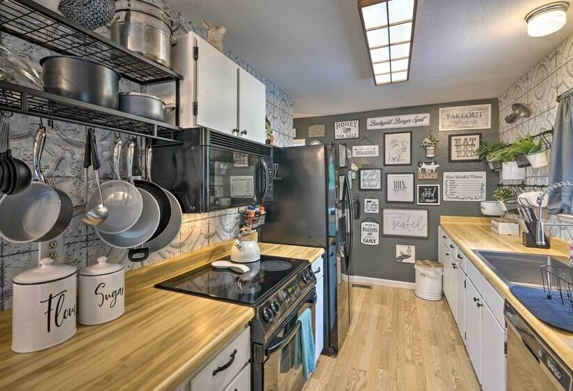 Forest View Deck + Fire Pits: Pine Grove Retreat!