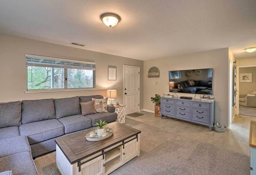 Forest View Deck + Fire Pits: Pine Grove Retreat!