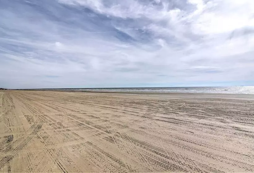 Colorful Crystal Beach Home W/ Ocean View!