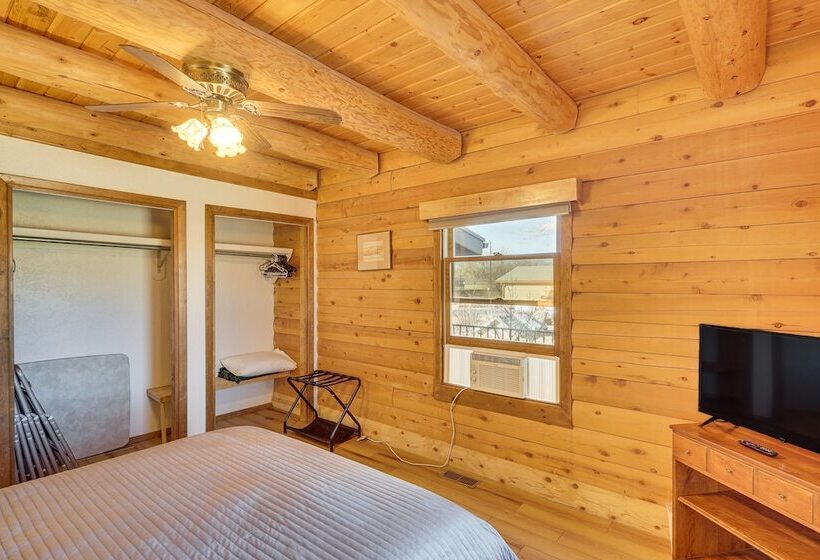 Cottonwood Cabin W/ Private On Site Fly Fishing!