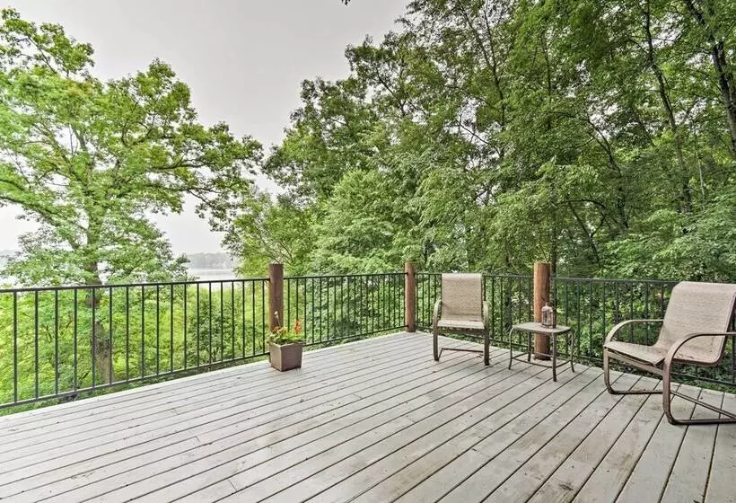 Cozy Amish Country Cabin On Shipshewana Lake!