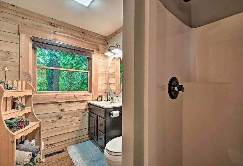 Cozy Amish Country Cabin On Shipshewana Lake!