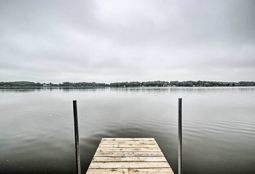 Cozy Amish Country Cabin On Shipshewana Lake!