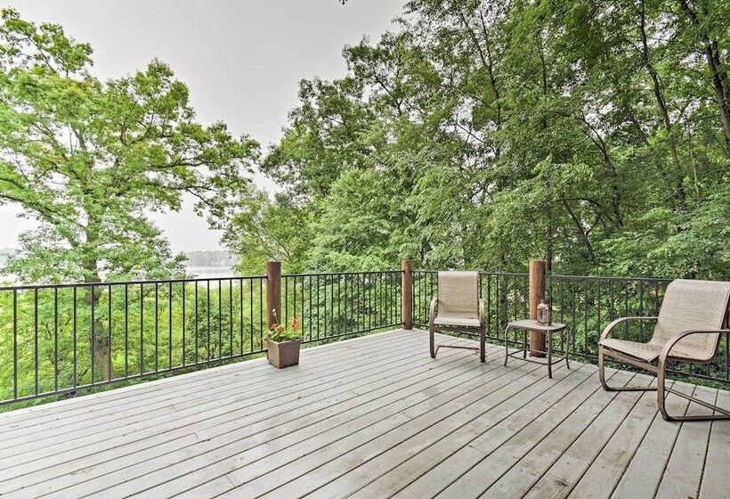 Cozy Amish Country Cabin On Shipshewana Lake!