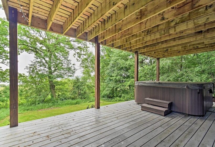 Cozy Amish Country Cabin On Shipshewana Lake!