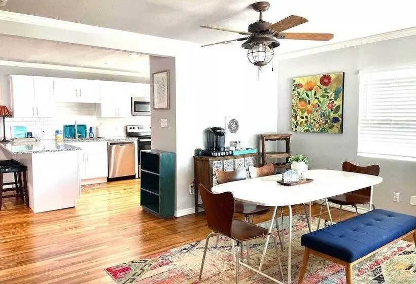 Dock & Fire Pit: Lakefront Cedar Creek Home!