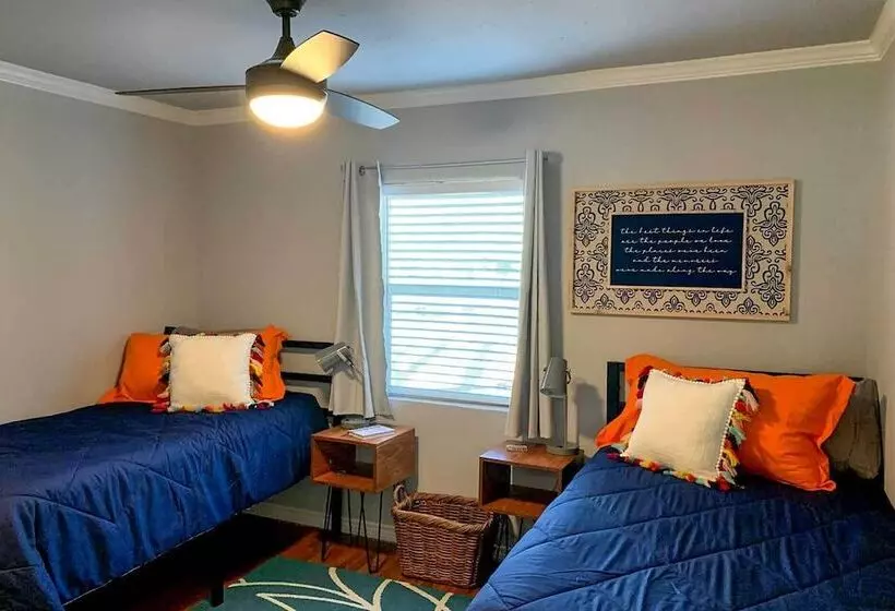 Dock & Fire Pit: Lakefront Cedar Creek Home!