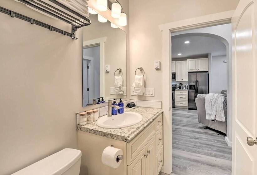 Cozy Home: Mtn Views, A/c, In Heart Of Star Valley