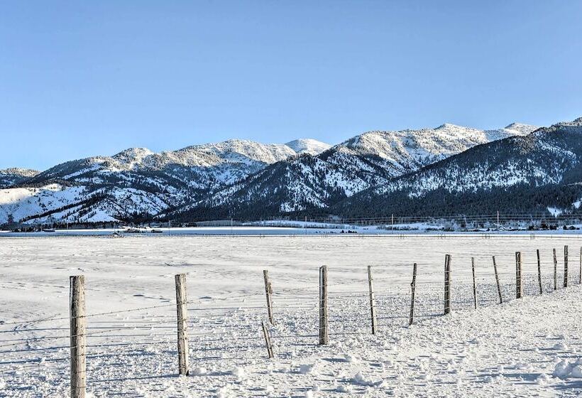 Cozy Home: Mtn Views, A/c, In Heart Of Star Valley