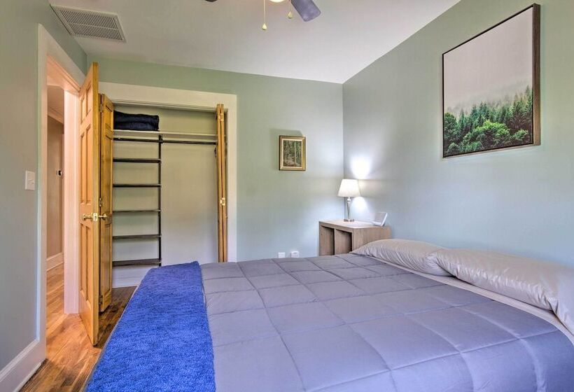 Downtown Brevard Home: Walk To Bars & Breweries!