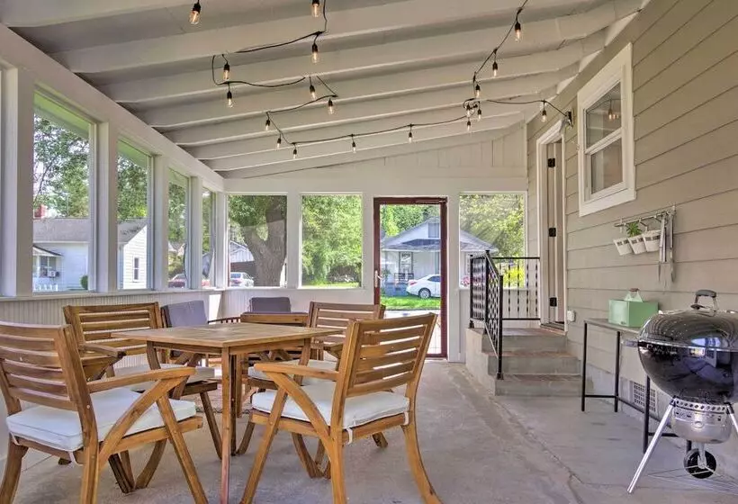 Downtown Brevard Home: Walk To Bars & Breweries!