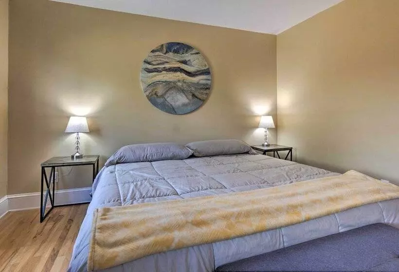 Downtown Brevard Home: Walk To Bars & Breweries!