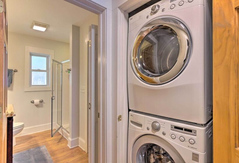 Downtown Brevard Home: Walk To Bars & Breweries!