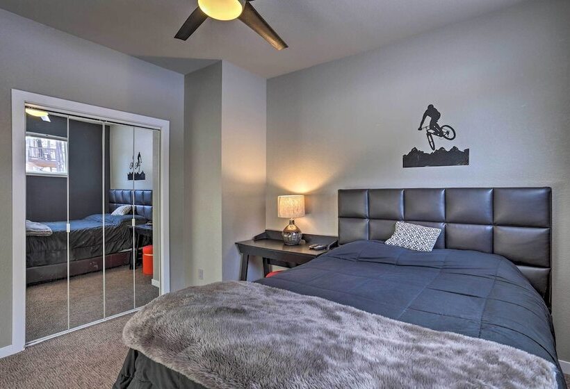 Hakuna Matata Cabin    11 Mi To Mt Rushmore!