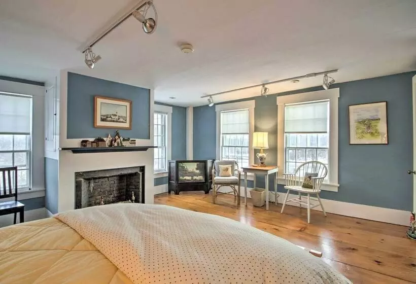 Historic Bradford Home   8 Mi To Mount Sunapee!