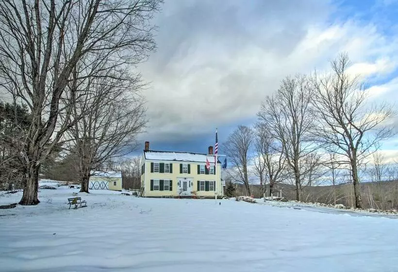 Historic Bradford Home   8 Mi To Mount Sunapee!