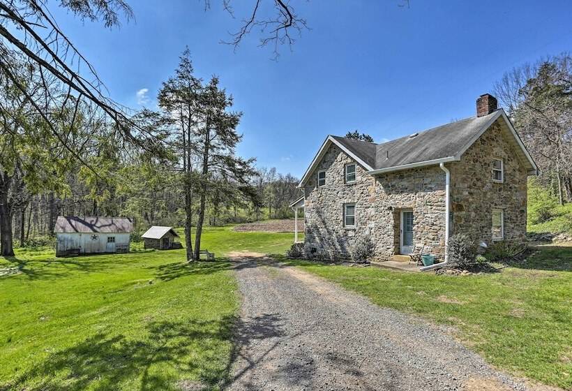 Idyllic Hellertown Cottage W/ Patio & Fire Pit!