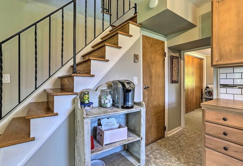 Idyllic Hellertown Cottage W/ Patio & Fire Pit!