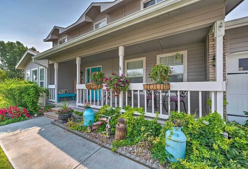 Idyllic Nampa Family Home With Hot Tub & Fire Pit!