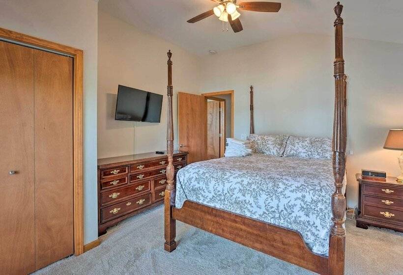 Lakefront Oasis W/ Boat Dock, Fire Pit, Grill