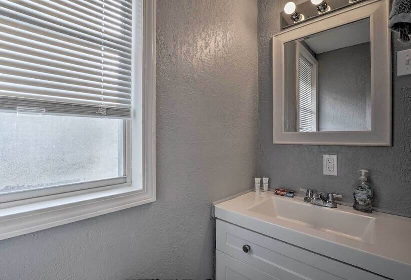 11 Mi To Dtwn Branson: Cottage In Rockaway Beach!