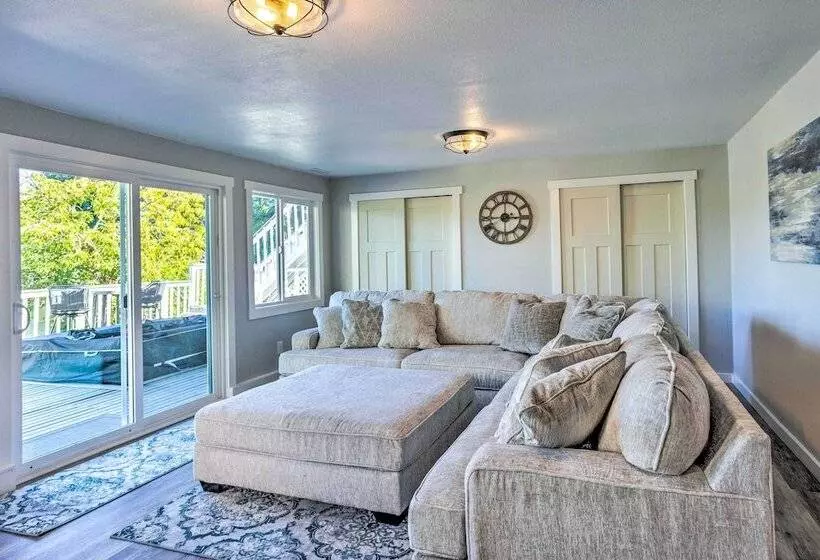 Lakeside Lacey Gem W/ Fire Pit + Private Dock