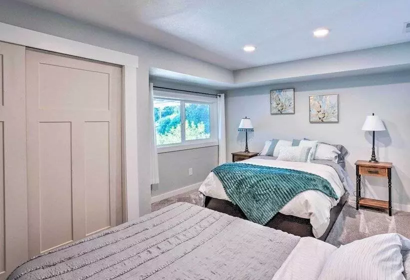 Lakeside Lacey Gem W/ Fire Pit + Private Dock