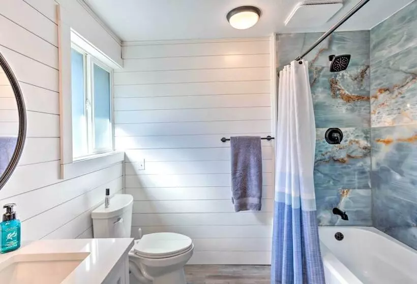 Lakeside Lacey Gem W/ Fire Pit + Private Dock