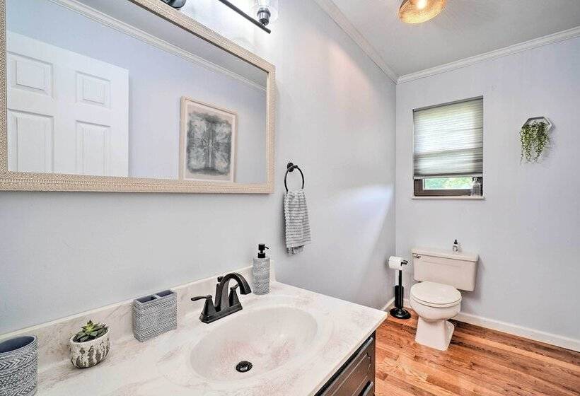 Lakeside Spring City Home: Private Boat Ramp!