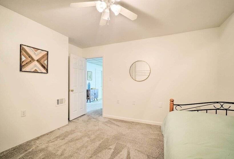 Lakeside Spring City Home: Private Boat Ramp!