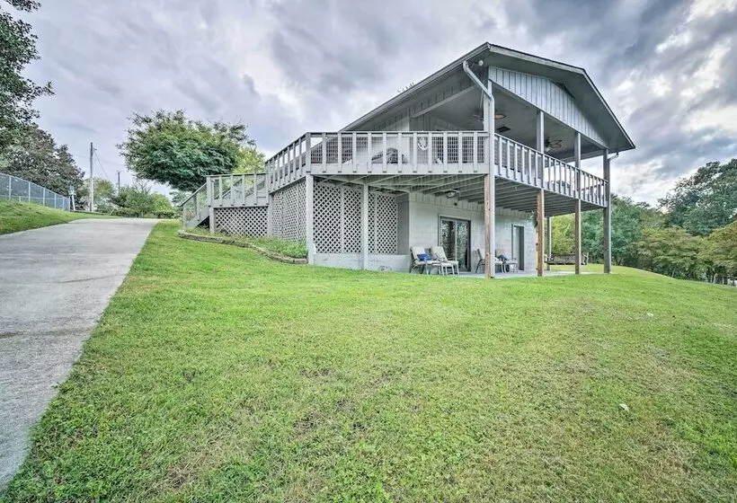Lakeside Spring City Home: Private Boat Ramp!