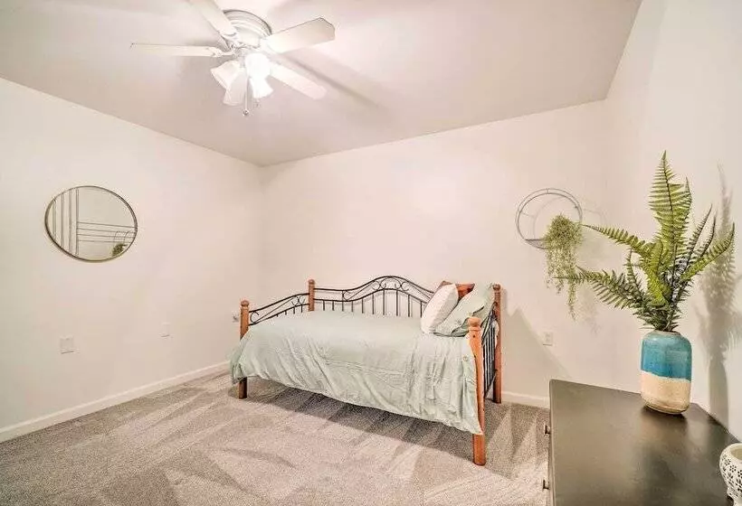 Lakeside Spring City Home: Private Boat Ramp!